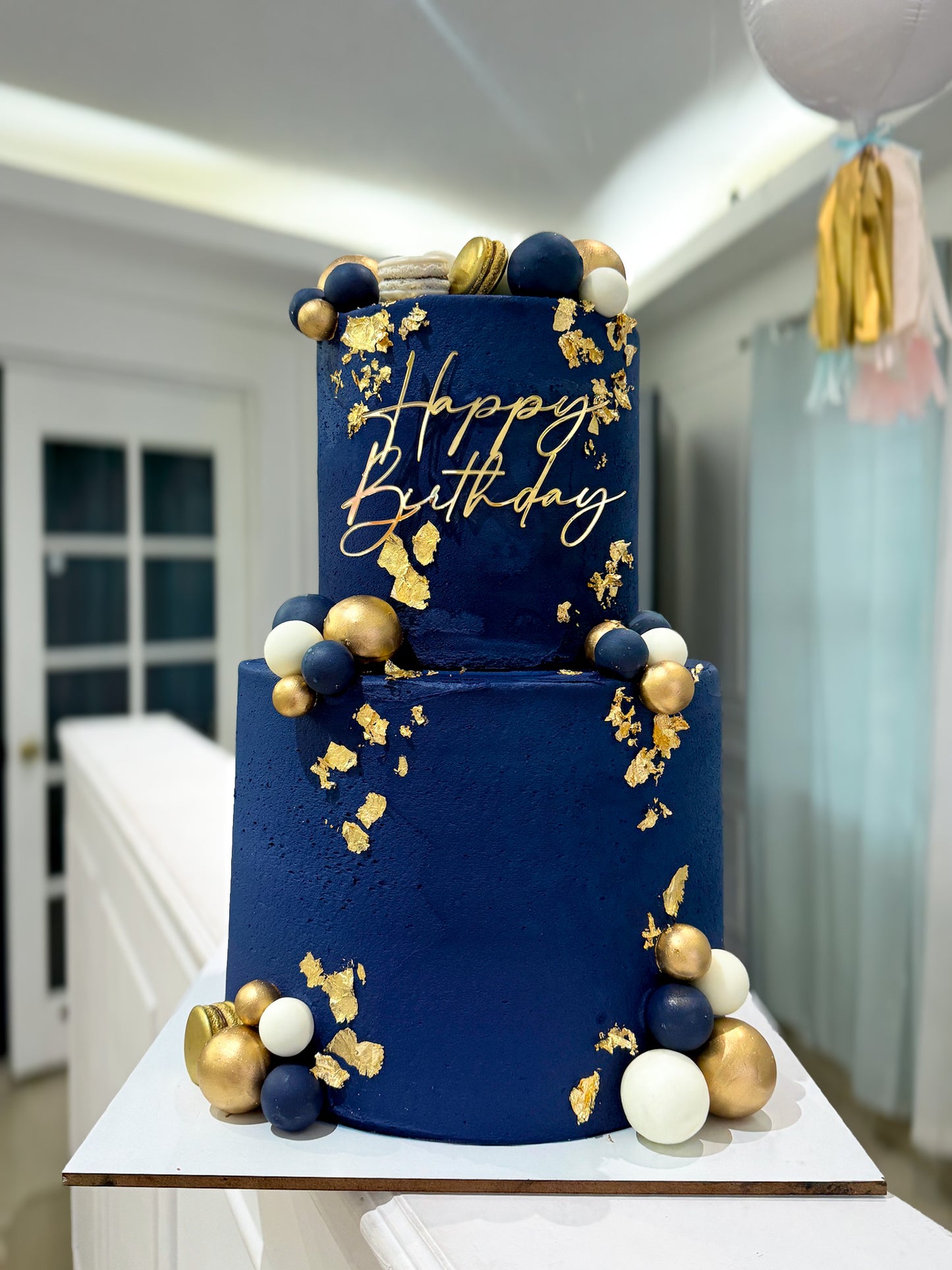 Pastel cumpleaños Azul y Oro - 80 personas