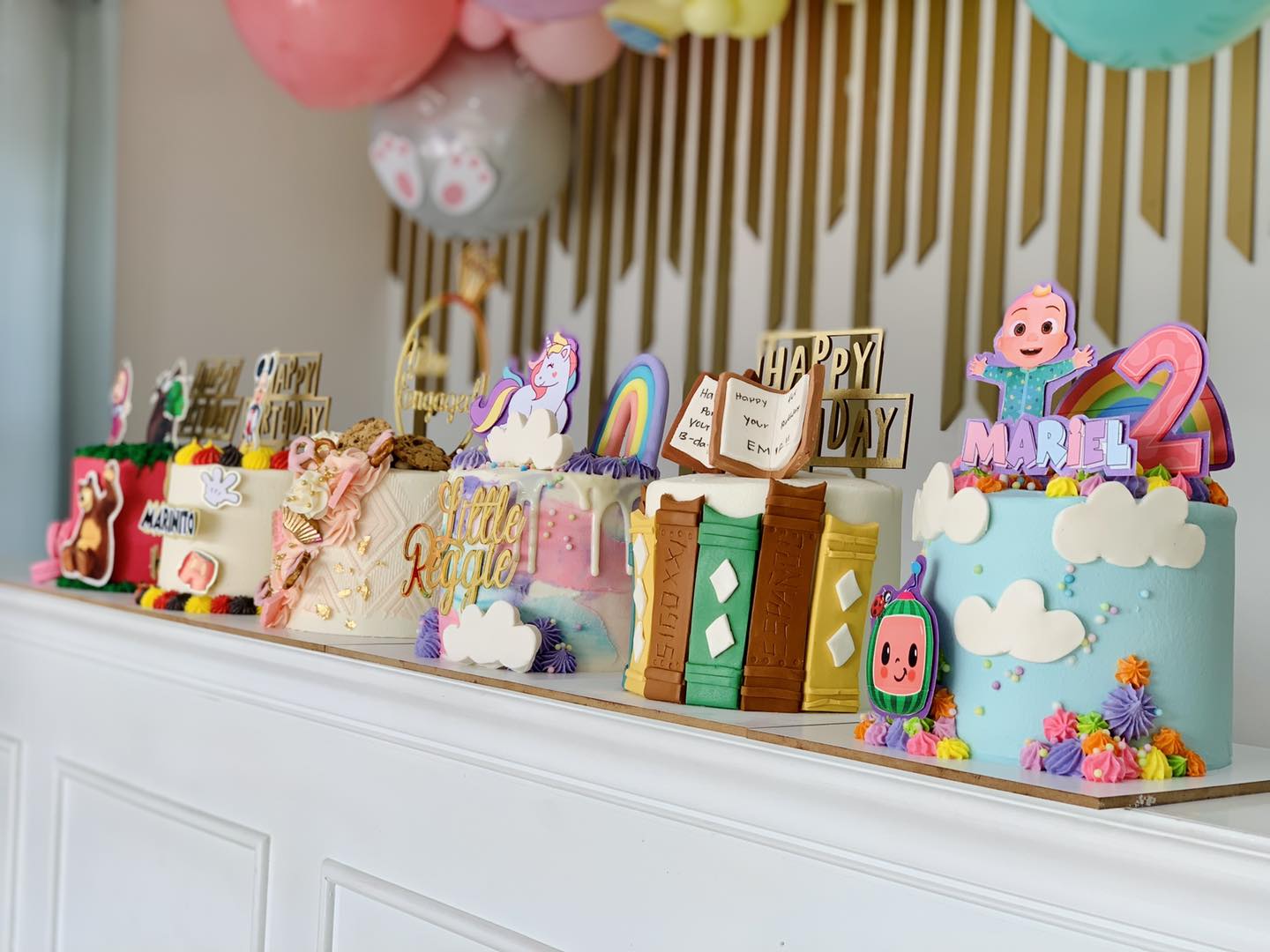 Mesa de celebración personalizada de Cocomelon Party