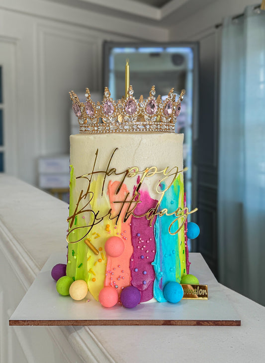 Pastel Cumpleaños Corona Arcoíris - 15 personas